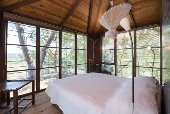 Tips for booking with AirBnB for first time. Room with mosquito net and scenic views. 