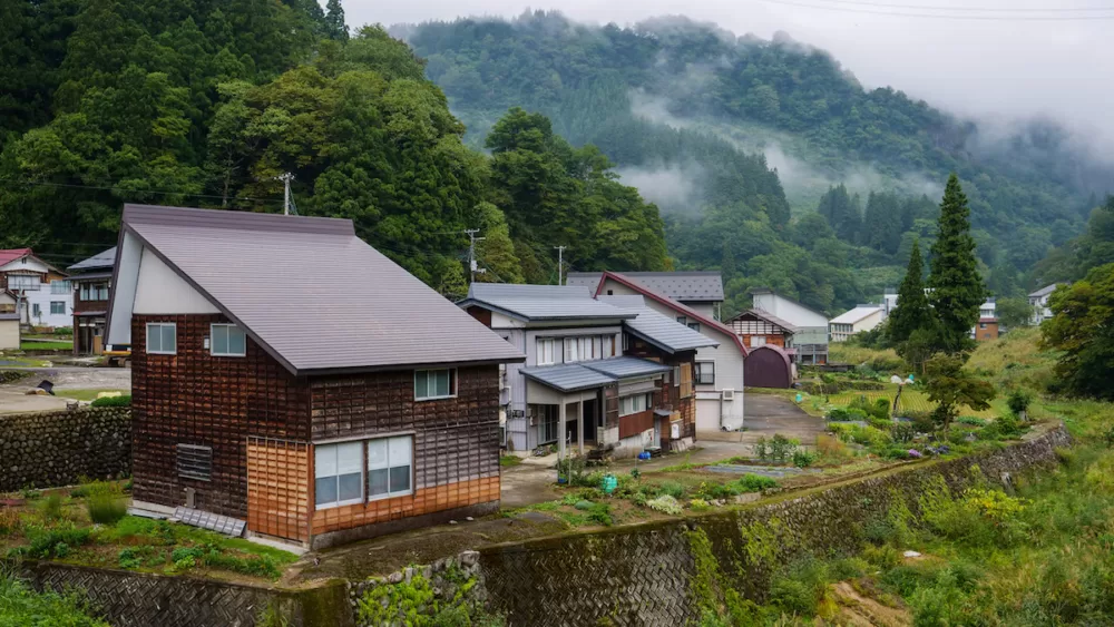 The small alpine town that's the gateway to the Kiyotsu Gorge in Niigata Prefecture 