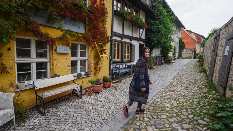 Audrey Bergner of That Backpacker exploring the medieval town of Quedlinburg on foot Audrey Bergner of That Backpacker exploring the medieval town of Quedlinburg on foot