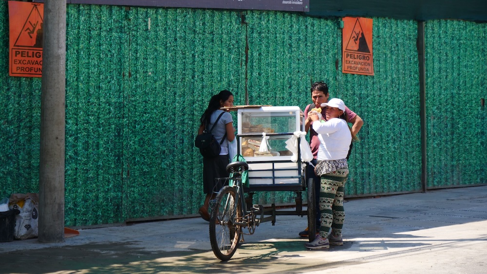 Bicycle street food vendor in Lima, Peru 