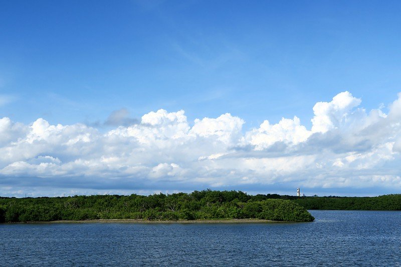 Boat trip in John Pennekamp Coral Reef State Park with plenty of scenic views along the way on a beautiful day for being out on the water 