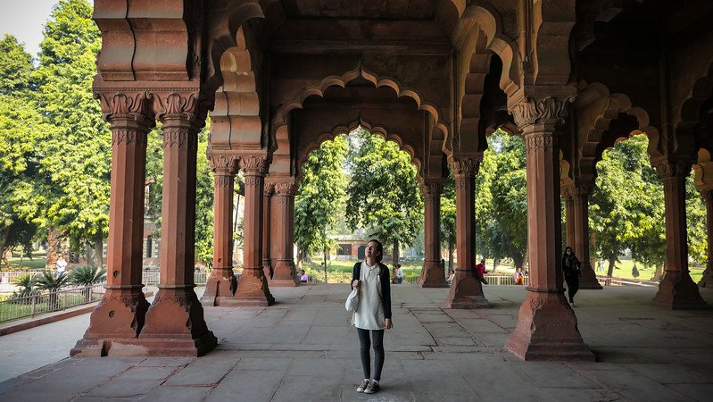 Delhi was the first stop on our India travel itinerary with a mesmerized That Backpacker Audrey Bergner excited to be exploring the city