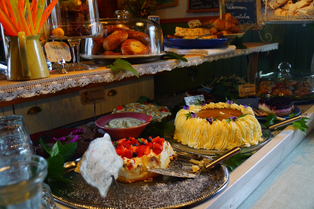 Delicious cakes at Farmors Cafe while traveling around Finland in the summertime