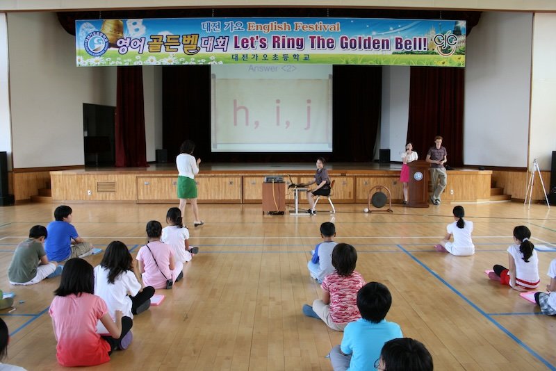 English festival in South Korea teaching let's ring the golden bell English festival in South Korea teaching let's ring the golden bell