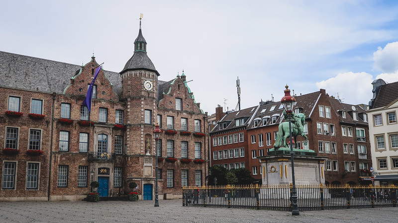 Exploring the Altstadt or Old Town should be at the top of your list of things to do in Düsseldorf, Germany with plenty of historic buildings 