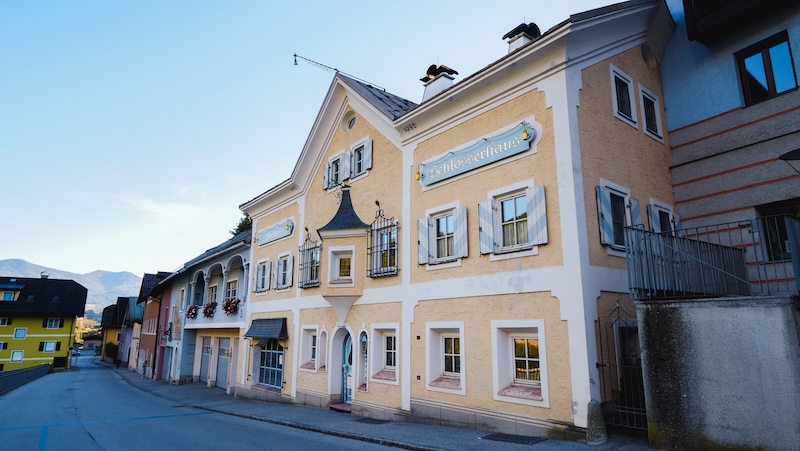 Exploring the town of Werfen on foot in Austria 