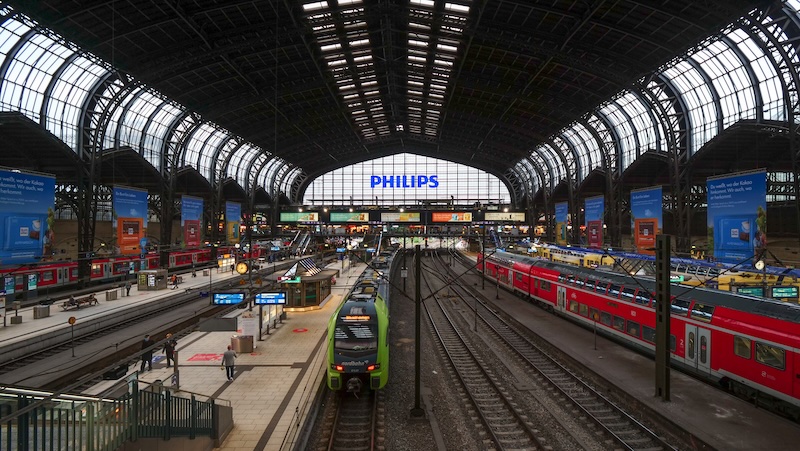 German train station open track views German train station open track views