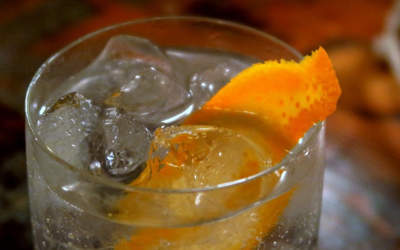 Gin and tonic with orange rind as the classic drink to try whilst on your gin tour in Edinburgh, Scotland