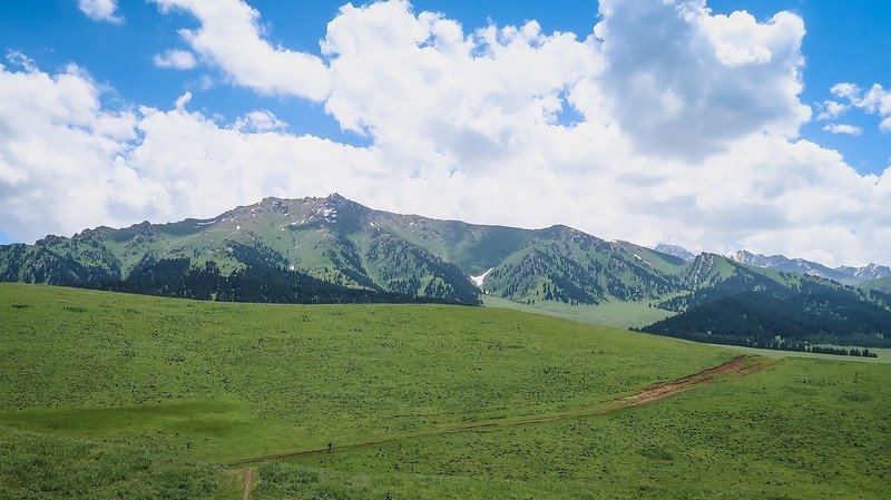 Going on a day hike from Karakol with nothing but nature as a feast for the eyes in Kyrgyzstan 
