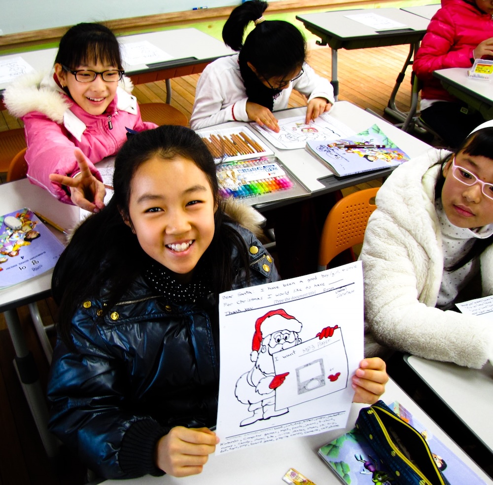 Korean students learning English in the classroom 