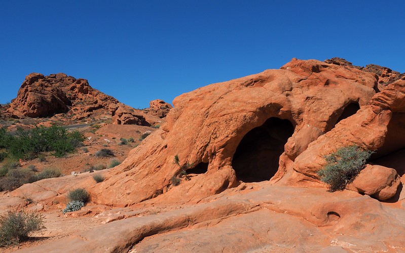 Natural cave formations at Valley of Fire with such geographically distinct features in Nevada Natural cave formations at Valley of Fire with such geographically distinct features in Nevada