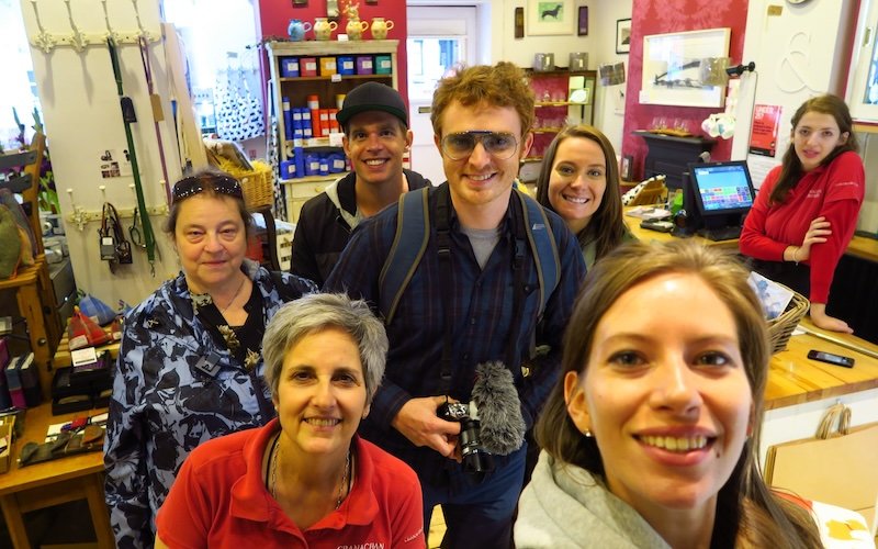 Nomadic Samuel and Audrey Bergner That Backpacker enjoying a food tour in Edinburgh, Scotland 