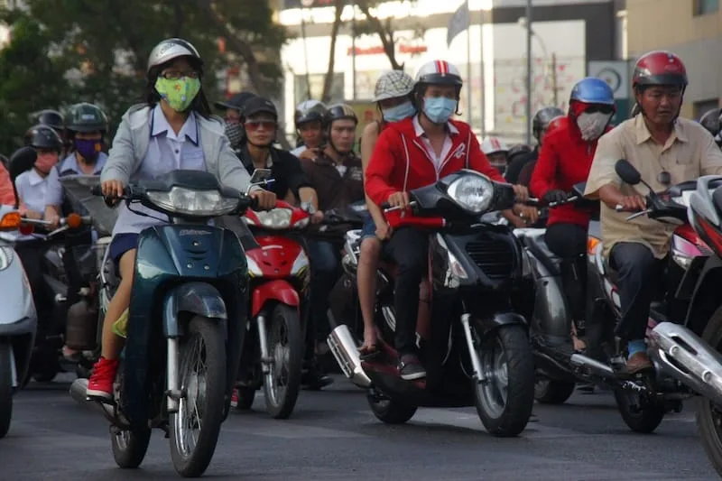 Sea of scooters lined up all at once in Vietnam 