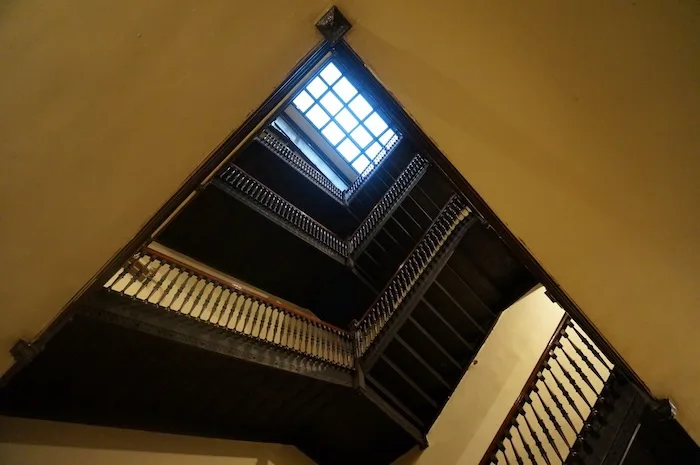 Staircase leading to zombie escape room game in Chicago 