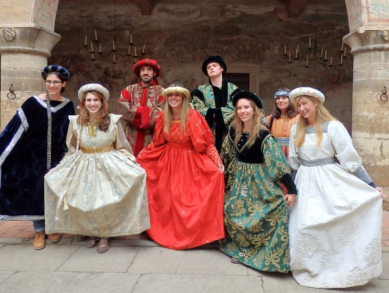That Backpacker Audrey Bergner and Nomadic Samuel and friends all dressed up like the Italian nobility