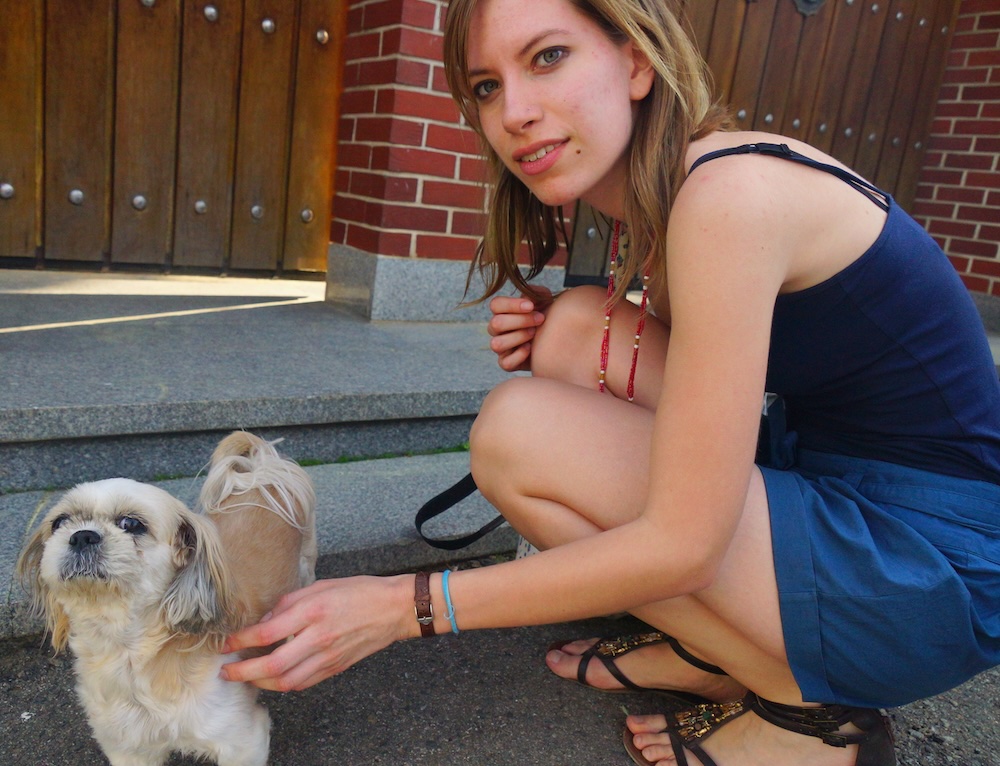 That Backpacker Audrey Bergner enjoying a weekend outting in Korea petting a dog 
