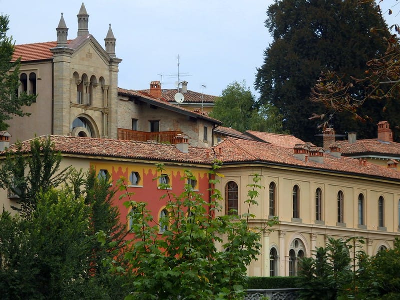 Touring Bergamo on foot in Italy with distinct architectural views 