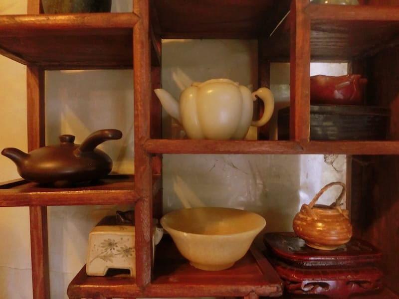 Traditional Korean tea pottery serving utensils in Insadong, Seoul, Korea 